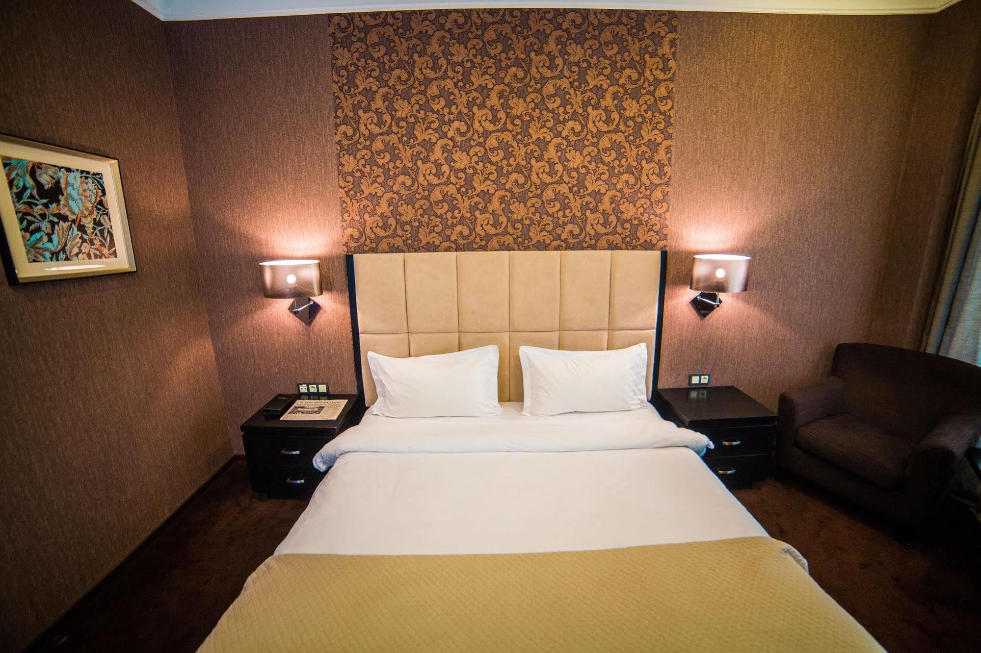 Jelsomino Boutique Hotel Astana Luaran gambar